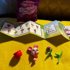 Disney Doorables In Full Bloom - Piglet (Rare)
